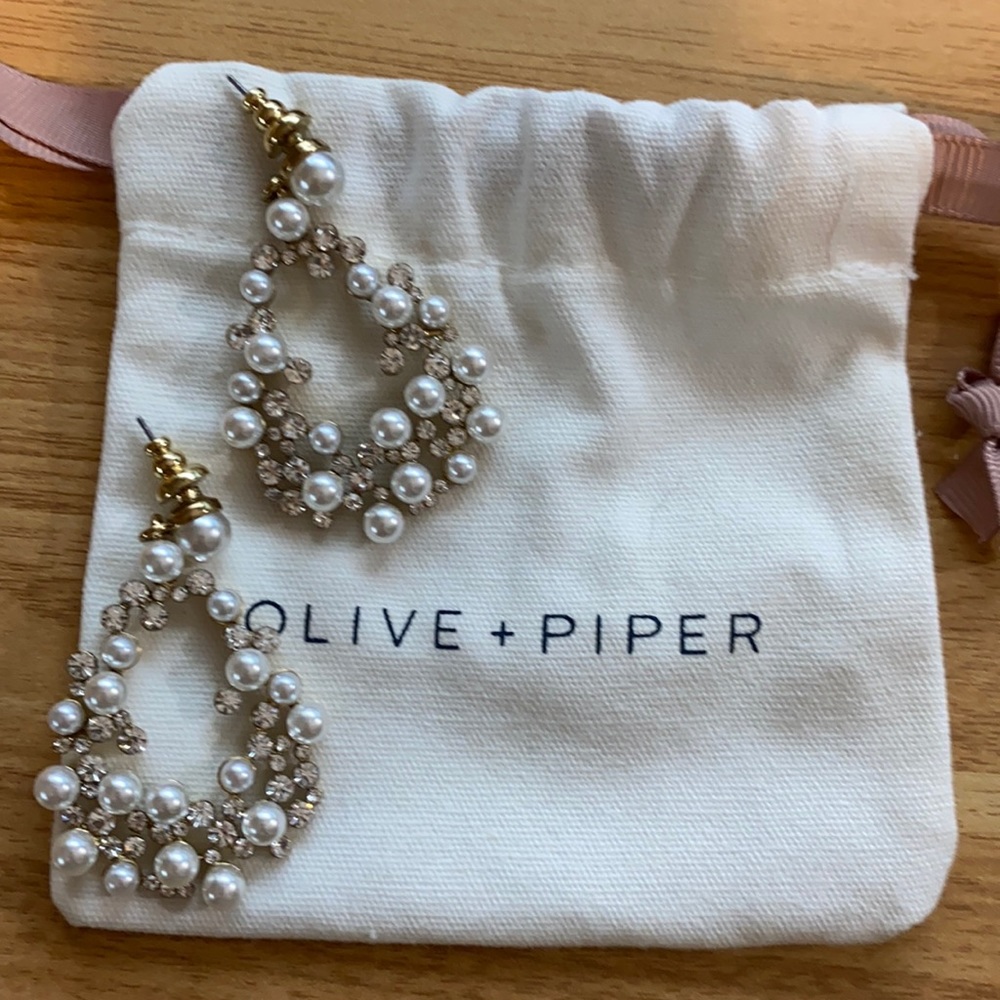 Olive + Piper Avery Earrings, never worn!